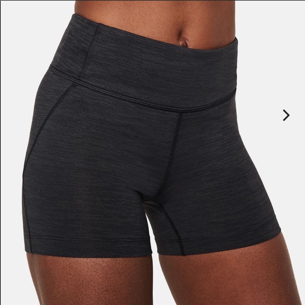 Outdoor voices techsweat flex shorts in night M